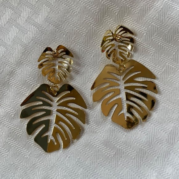 Boho Philodendron Leaf Plant Dangle Statement Earrings Gold - Picture 4 of 9
